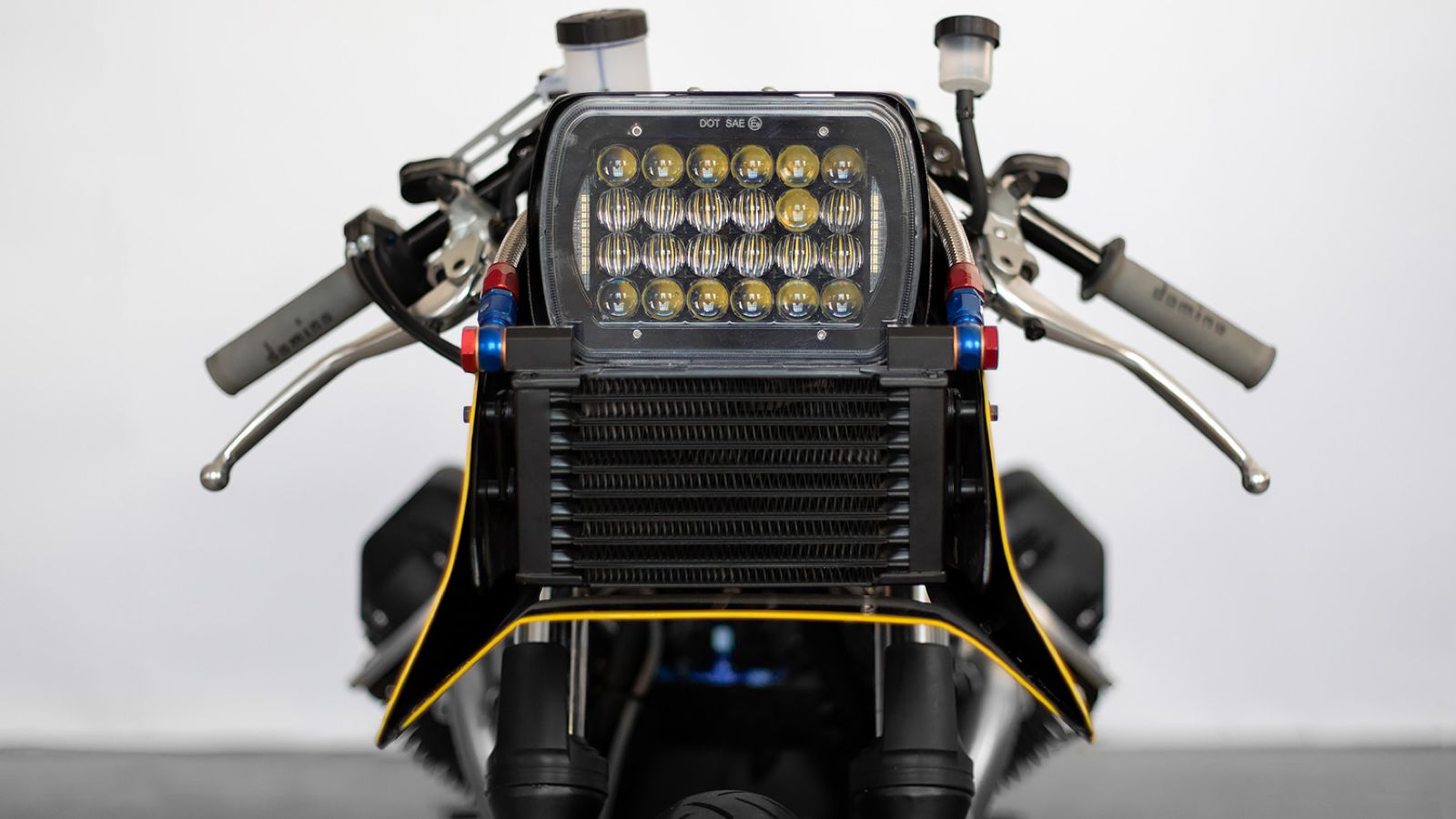 Hokuto: Μια Moto Guzzi SP3 1000 από τη Monza που κλείνει το μάτι στην Ιαπωνία