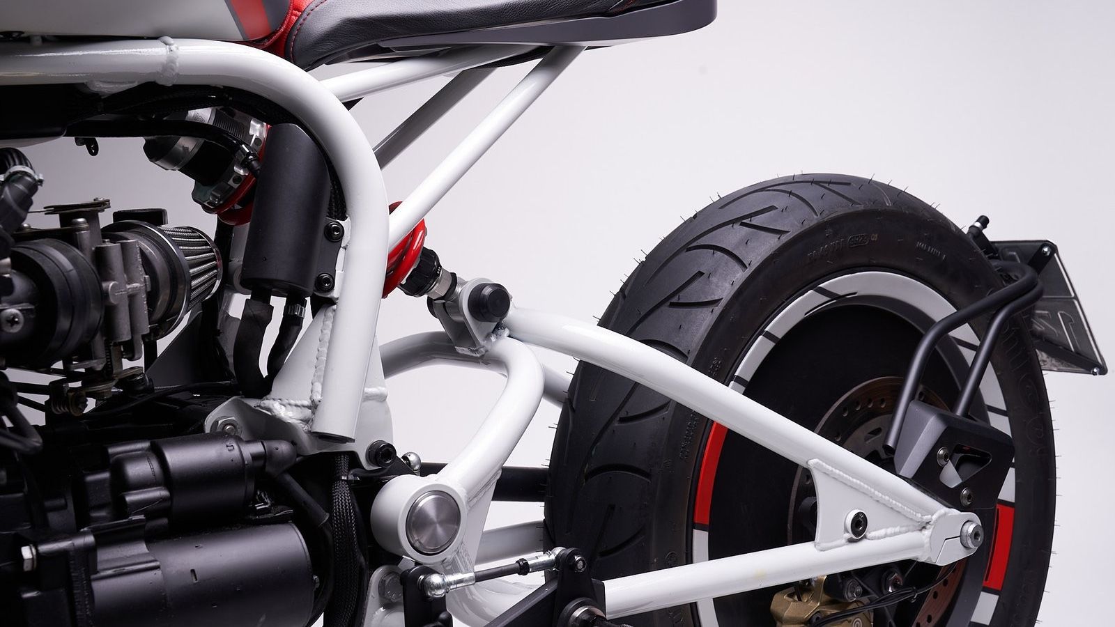 Μoto Guzzi Breva: Η πιο «βαρετή» μοτοσυκλέτα της Moto Guzzi μεταμορφώθηκε