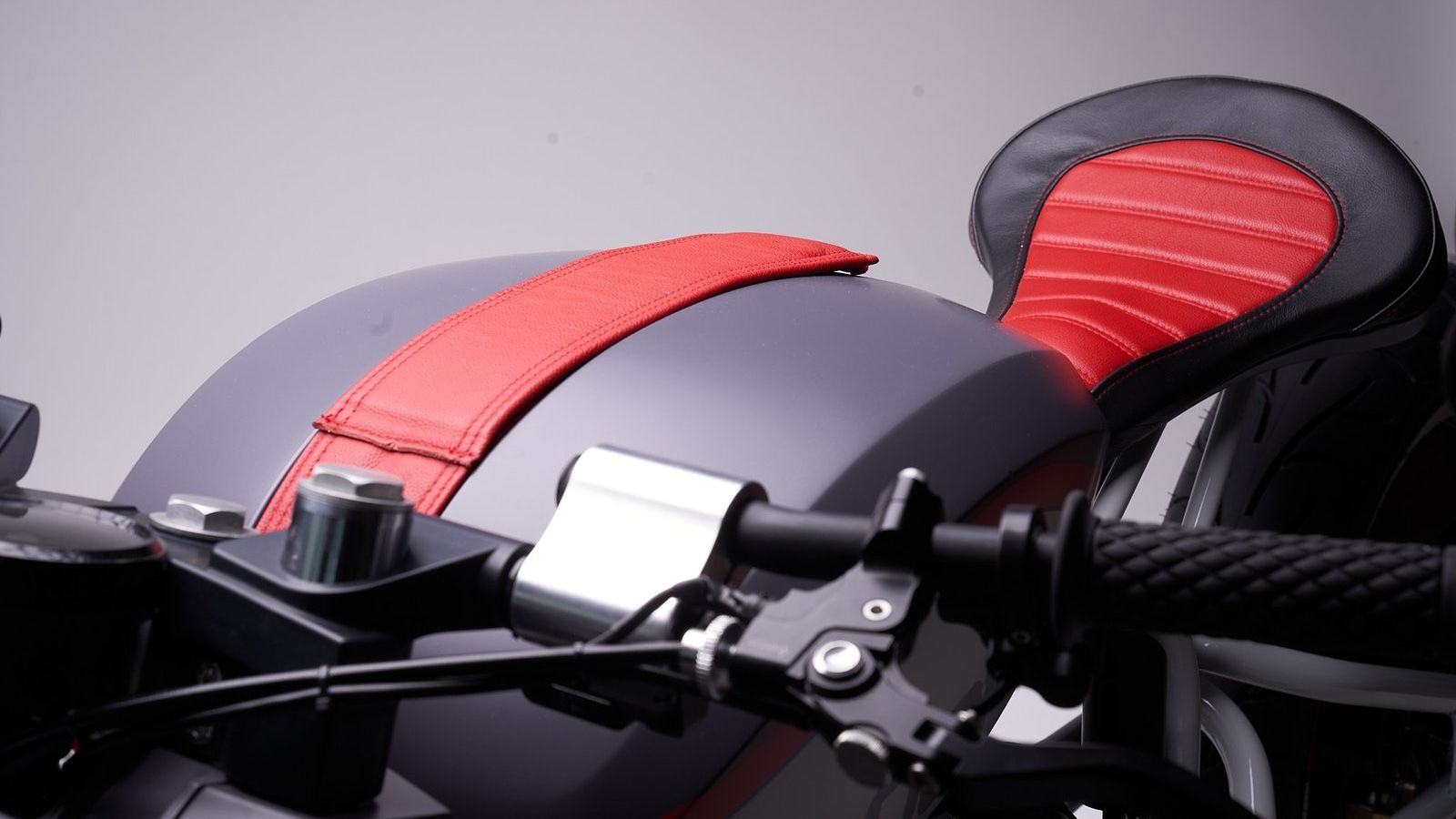 Μoto Guzzi Breva: Η πιο «βαρετή» μοτοσυκλέτα της Moto Guzzi μεταμορφώθηκε