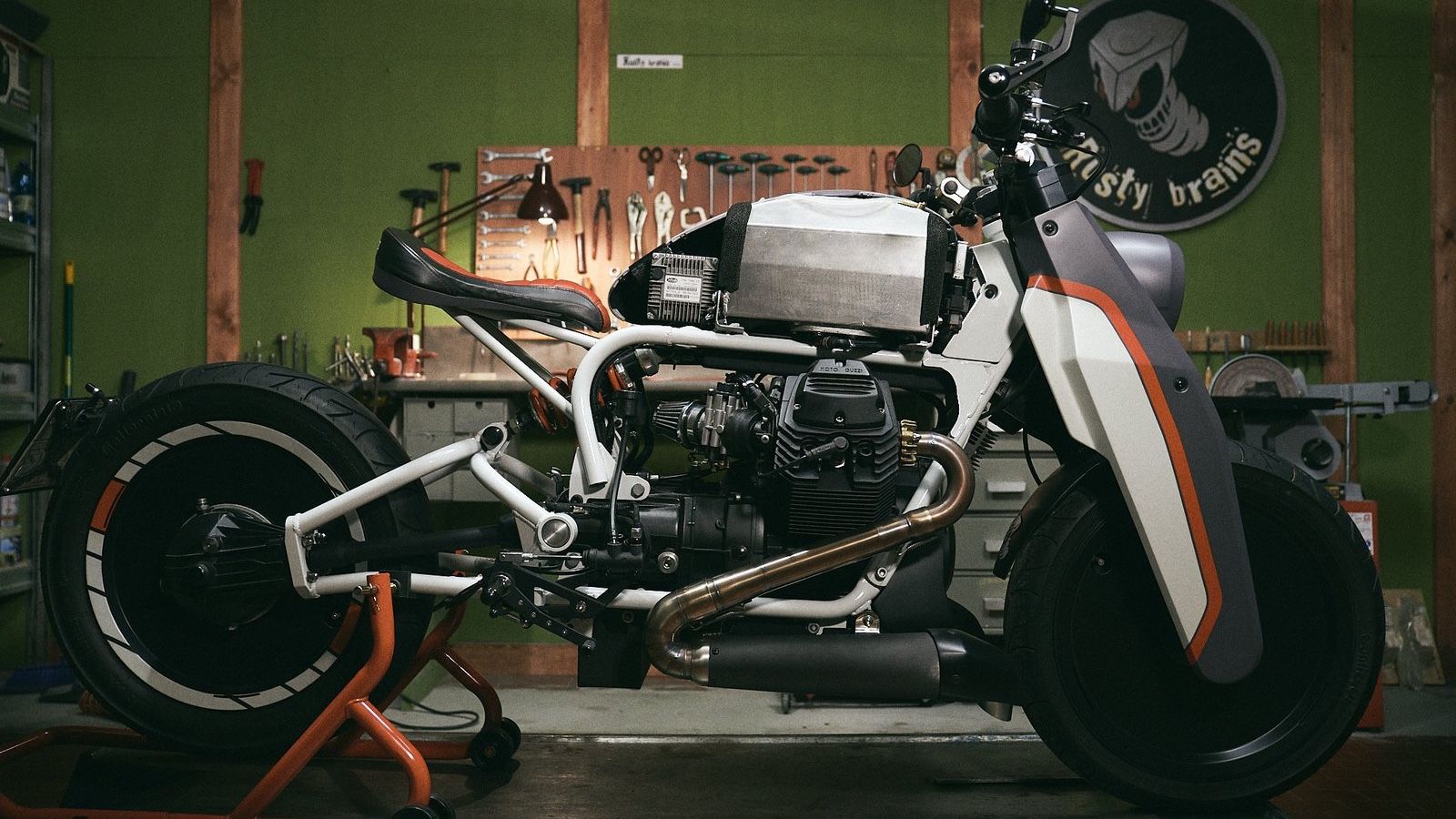 Μoto Guzzi Breva: Η πιο «βαρετή» μοτοσυκλέτα της Moto Guzzi μεταμορφώθηκε