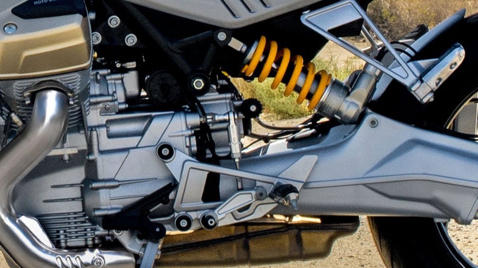 Moto Guzzi V100 Mandello: Sport Touring με αρχοντικό V2 στο βάθρο τού 0-100