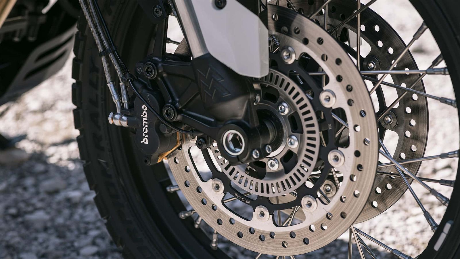 Ανακοινώθηκαν τιμή και εξοπλισμός τής Moto Morini X-Cape 700