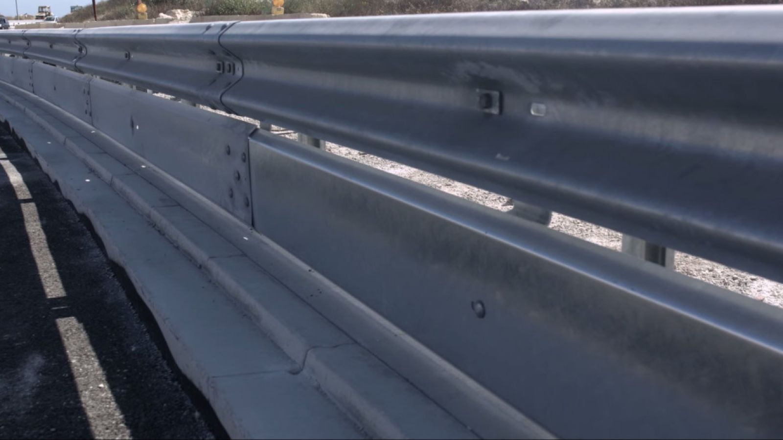 Με 25 χρόνια καθυστέρηση ήρθαν και στην Ελλάδα οι «μη δολοφονικές» μπαριέρες