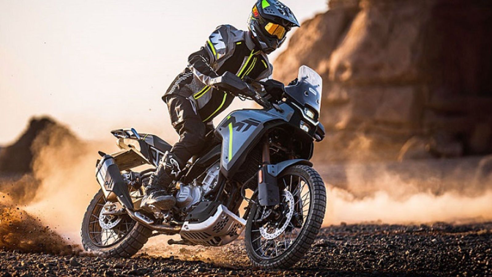 CFMOTO 450MT: Να γιατί το CFMoto 450 MT έγινε Best Seller