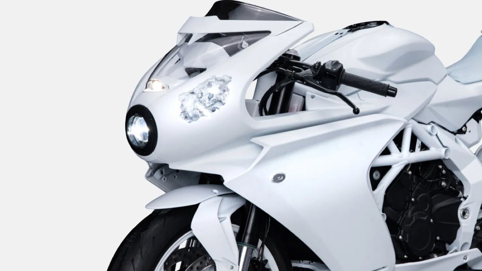 Αρχιτέκτονας έπιασε στα χέρια του την MV Agusta Superveloce και την έκανε αγνώριστη