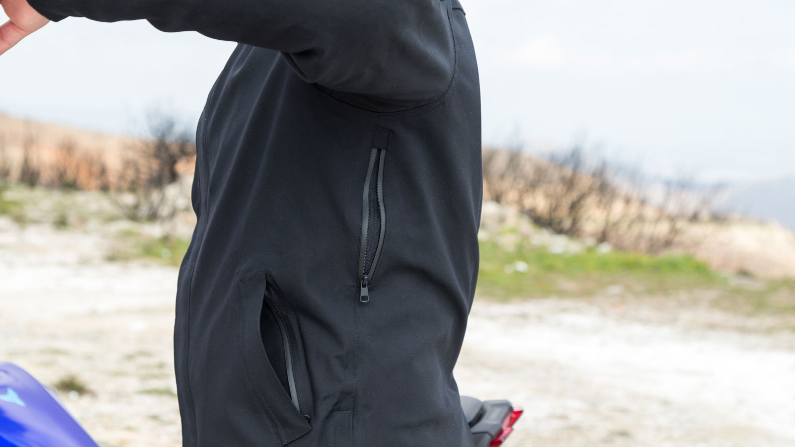 Test Nordcode Delta: Ασπίδα για βροχή & κρύο με προστασία πλάτης