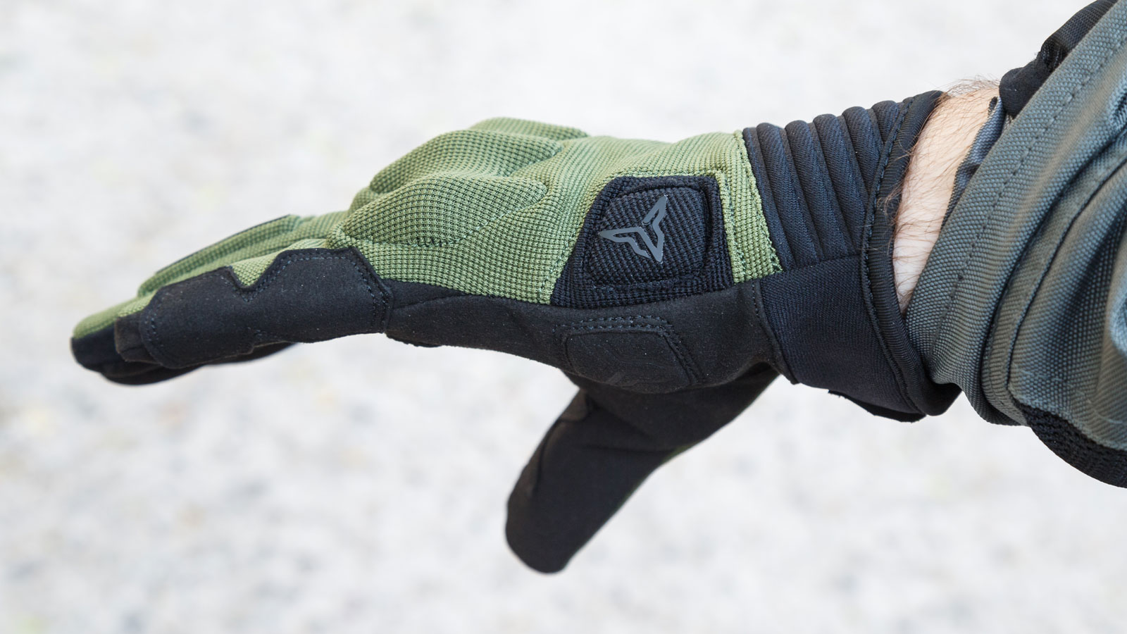 Τα Sliders στην έξω και την μέσα πλευρά των Nordcode Escape προσδίδουν ένα πρόσθετο στρώμα προστασίας. 