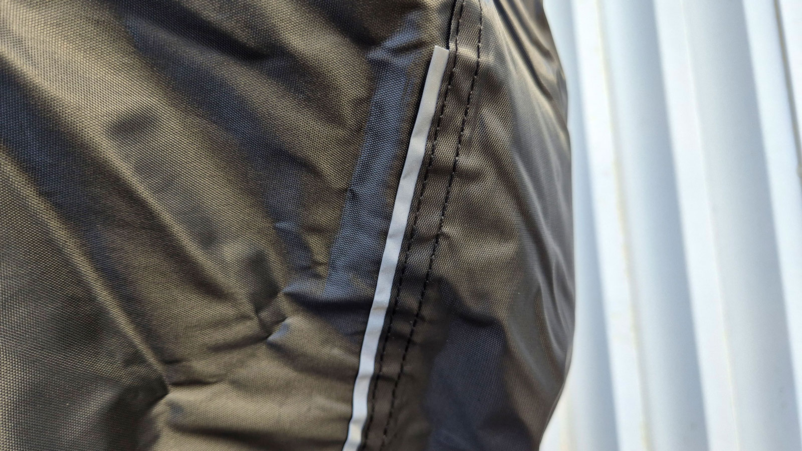 Παρουσίαση Oxford Aquatex Pro: Πλήρης προστασία από ήλιο, βροχή & σκόνη