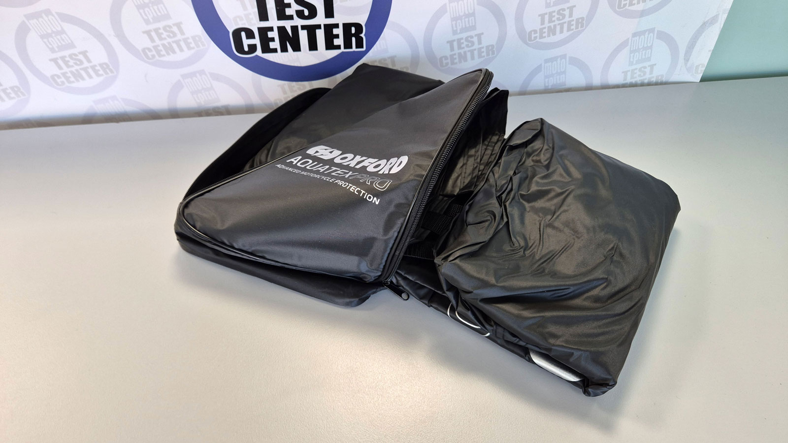 Παρουσίαση Oxford Aquatex Pro: Πλήρης προστασία από ήλιο, βροχή & σκόνη