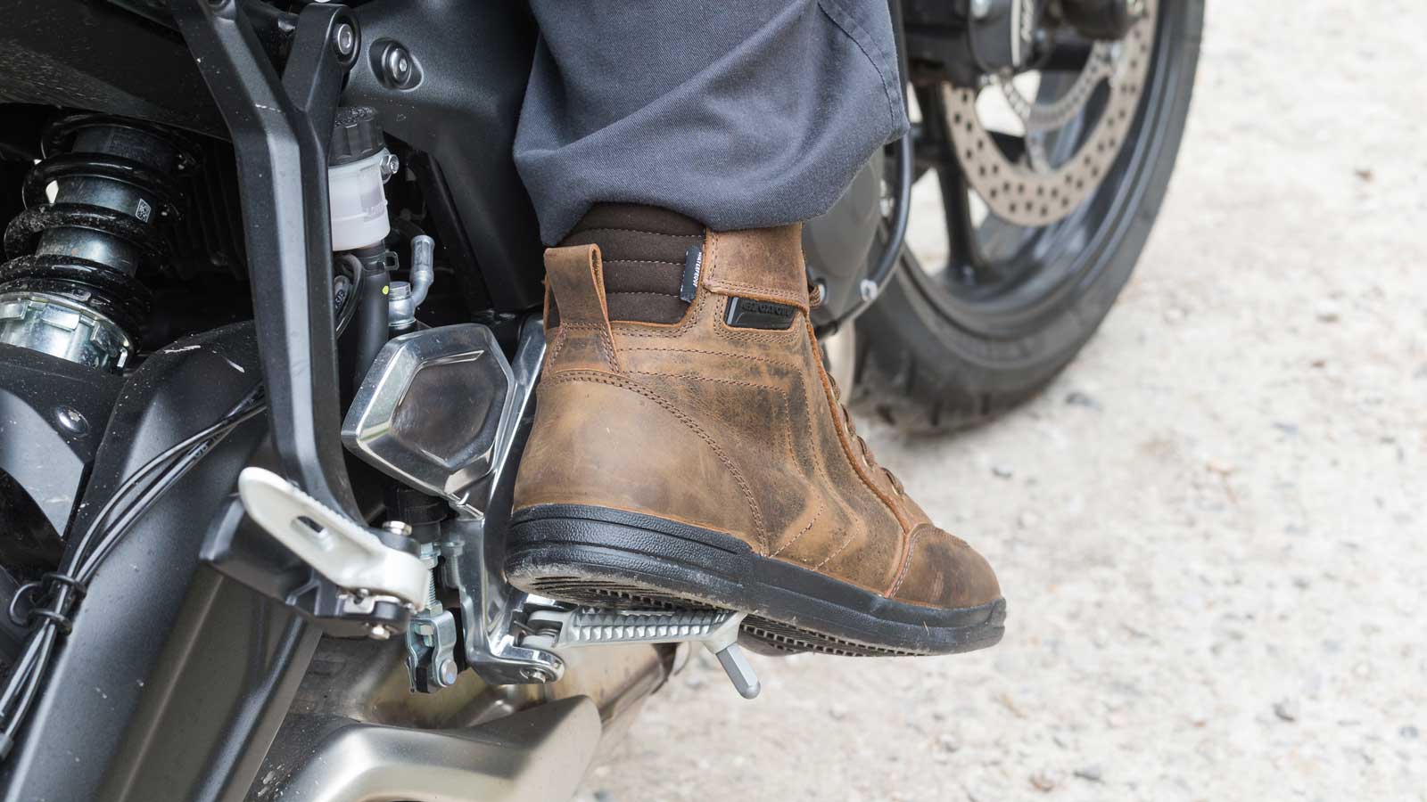 Μποτάκι Oxford Kickback: Αδιάβροχη προστασία με κλασσικό στυλ