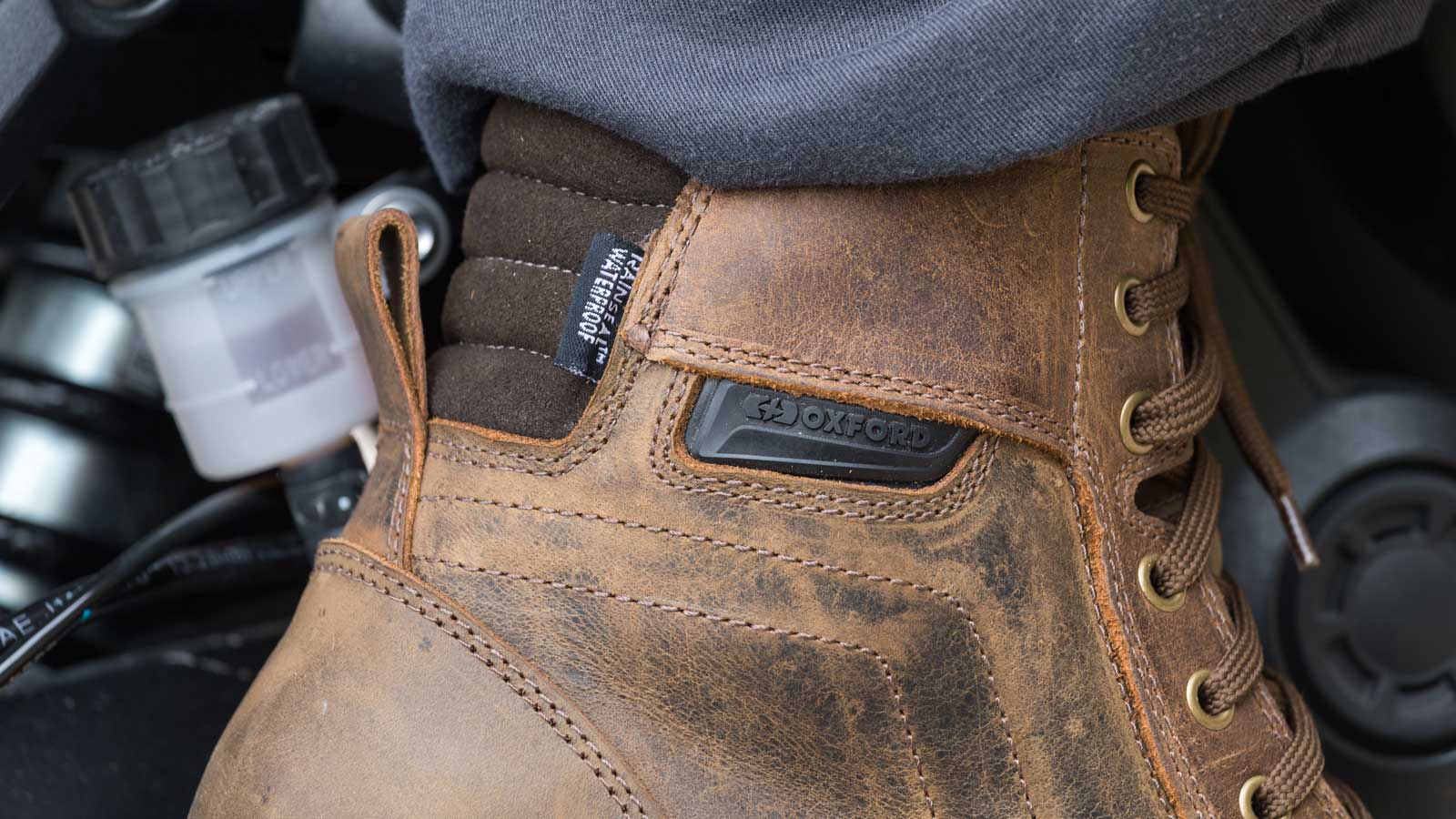 Μποτάκι Oxford Kickback: Αδιάβροχη προστασία με κλασσικό στυλ