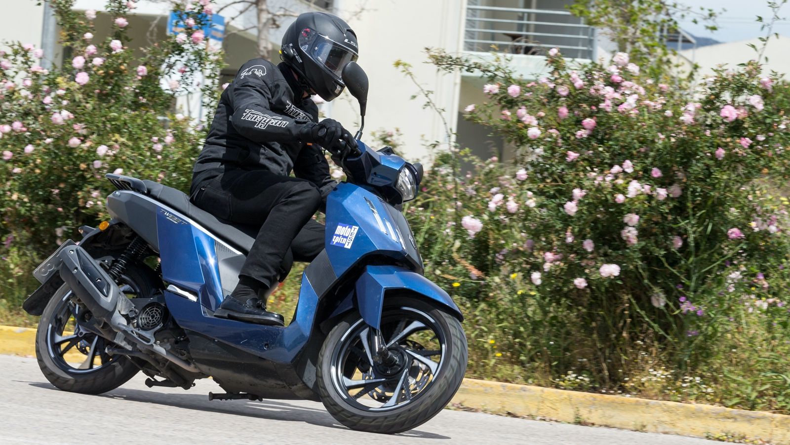 Ξεχωριστό, πρόθυμο και ασφαλές: ένας πολύ καλός σύντροφος για την αστική καθημερινότητα.