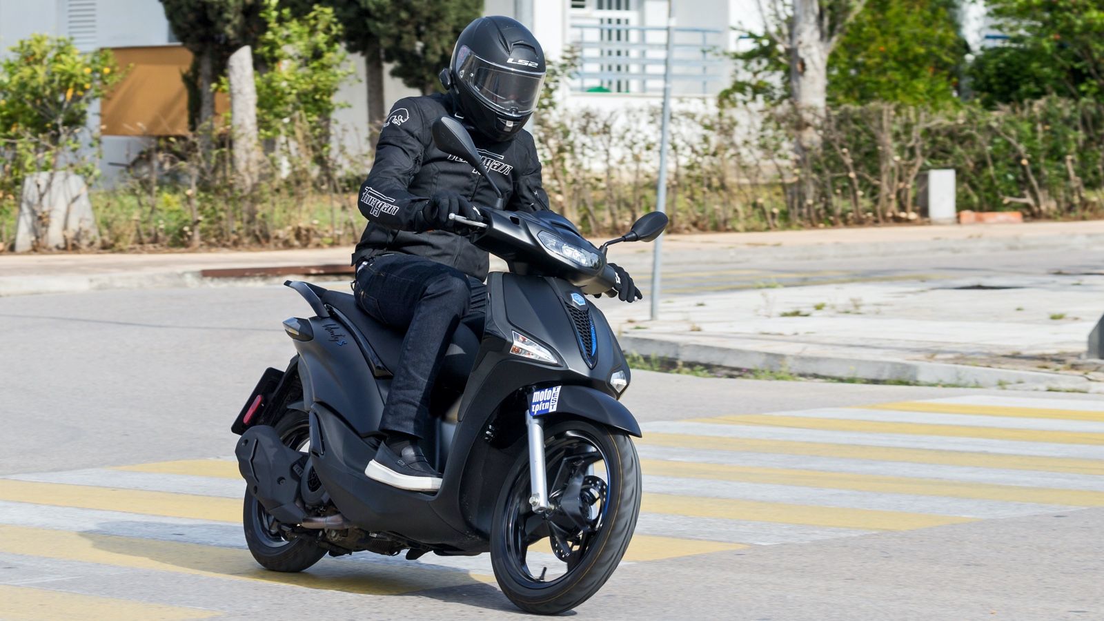 Ομαλότατη λειτουργία κινητήρα, παρά την αερόψυκτη φύση του, που συμβάλλει τα μέγιστα στην εξαιρετική ποιότητα κύλισης.