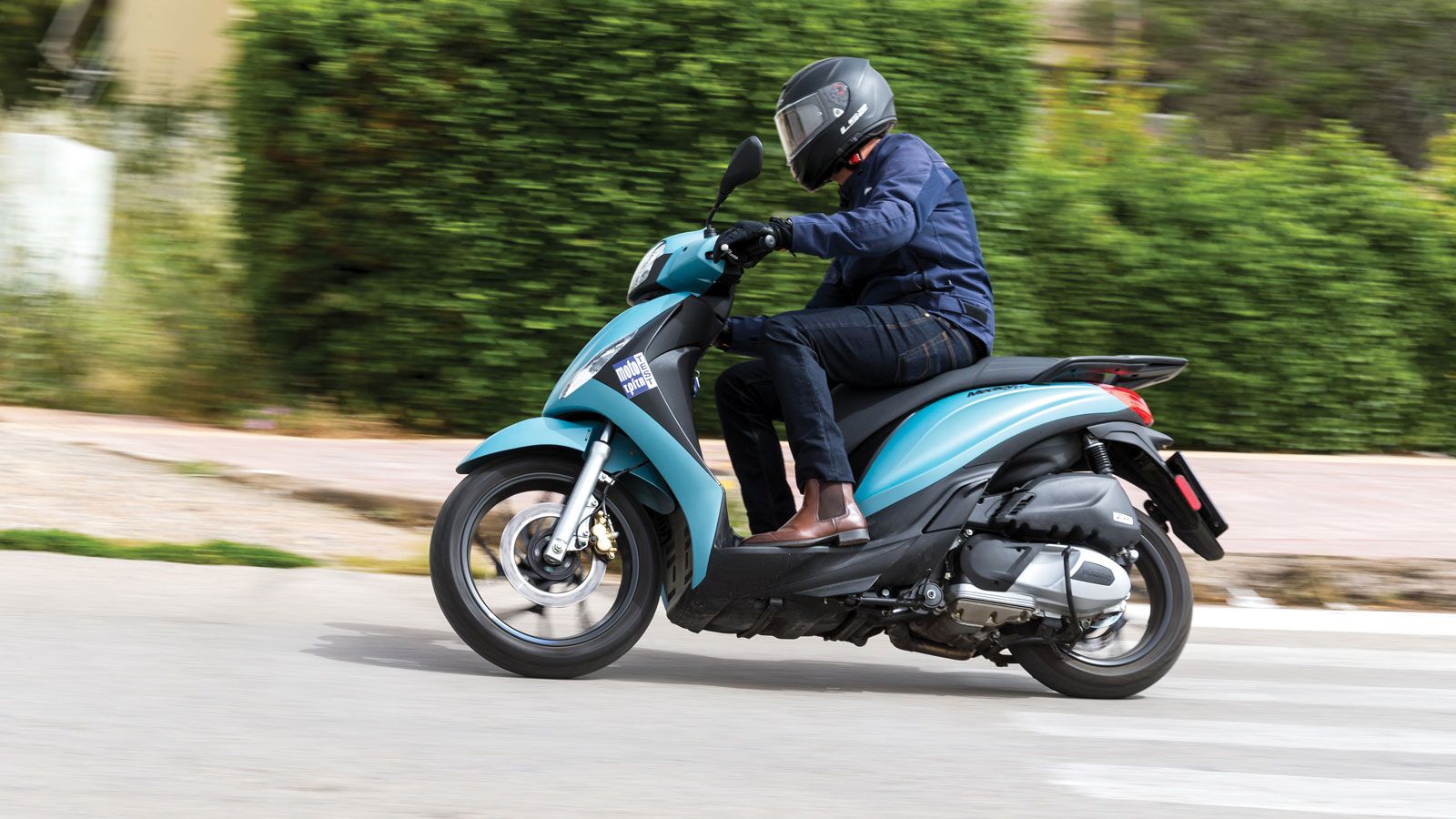 Συμπληρώνοντας σχεδόν μια δεκαετία ζωής από την πρώτη μέρα παρουσίασης του, το Medley συνεχίζει να αποτελεί ορόσημο στα scooter πόλης.