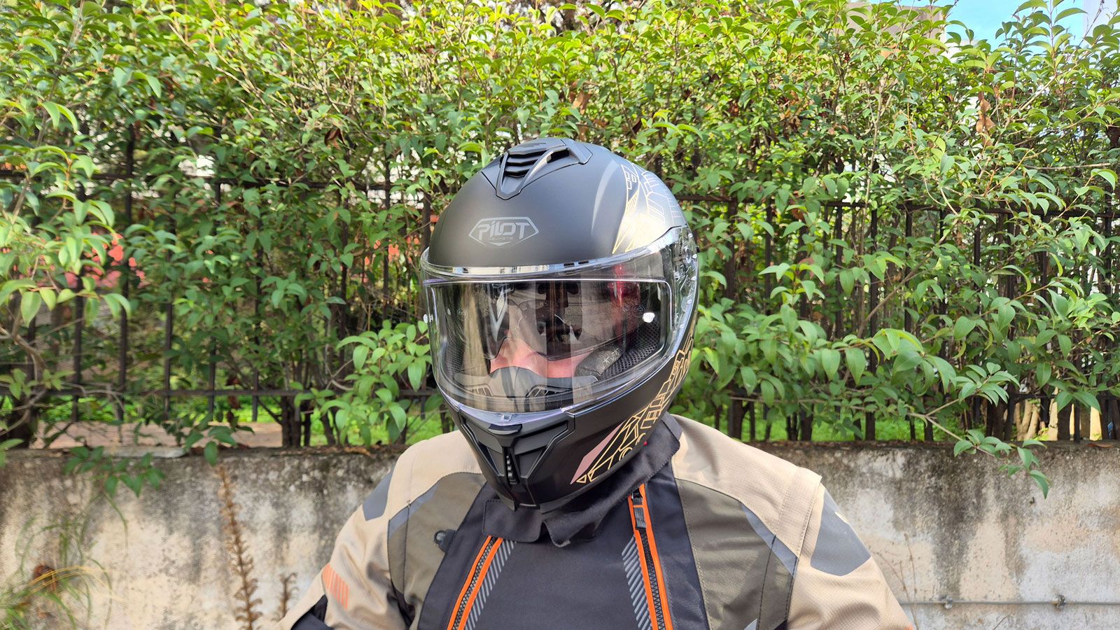 Pilot Corsair SV City.