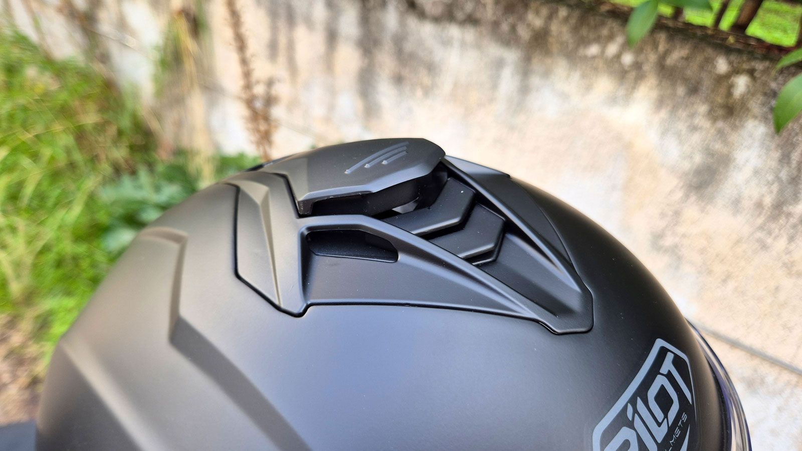 Αυτό είναι και ο επάνω αεραγωγός του Pilot Corsair SV City, ο οποίος κατευθύνει μεγάλο όγκο αέρα στο εσωτερικό. 