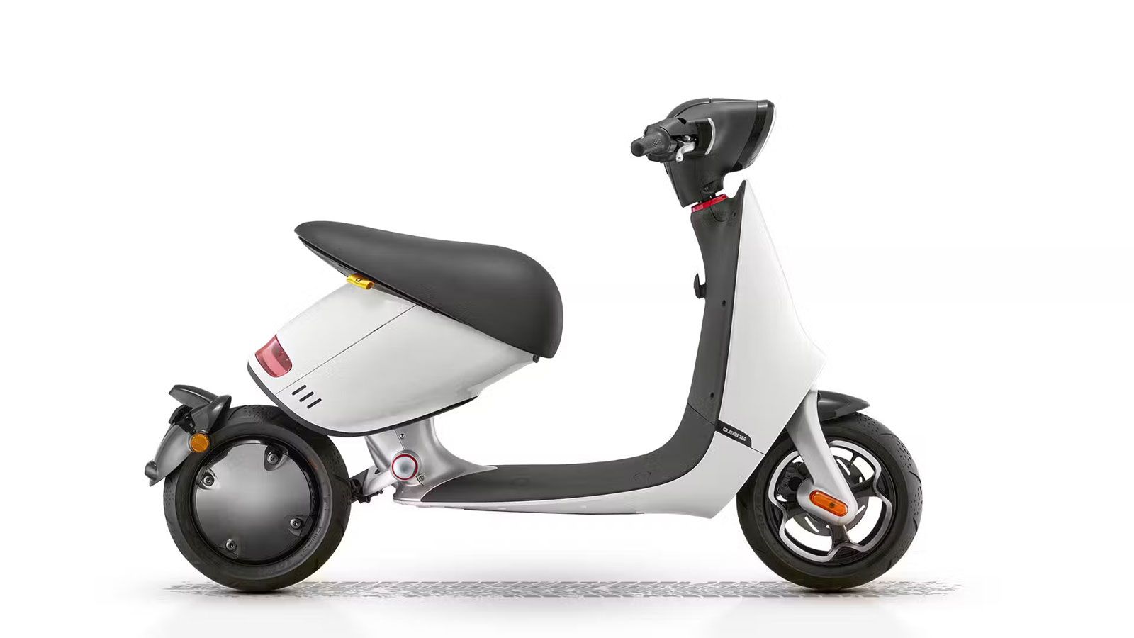 Το QJiang BQ αναμένεται να διατεθεί σύντομα στην κινεζική αγορά, ωστόσο δεν έχει ανακοινωθεί προς το παρόν κάποια πρόθεση διάθεσής του στην Ευρώπη. Η 