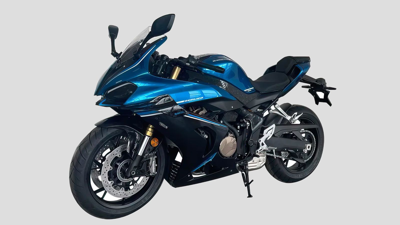 Έτοιμη για παραγωγή η QJMOTOR SRK 650 R με 117 ίππους και τελική 230 χλμ/ώρα