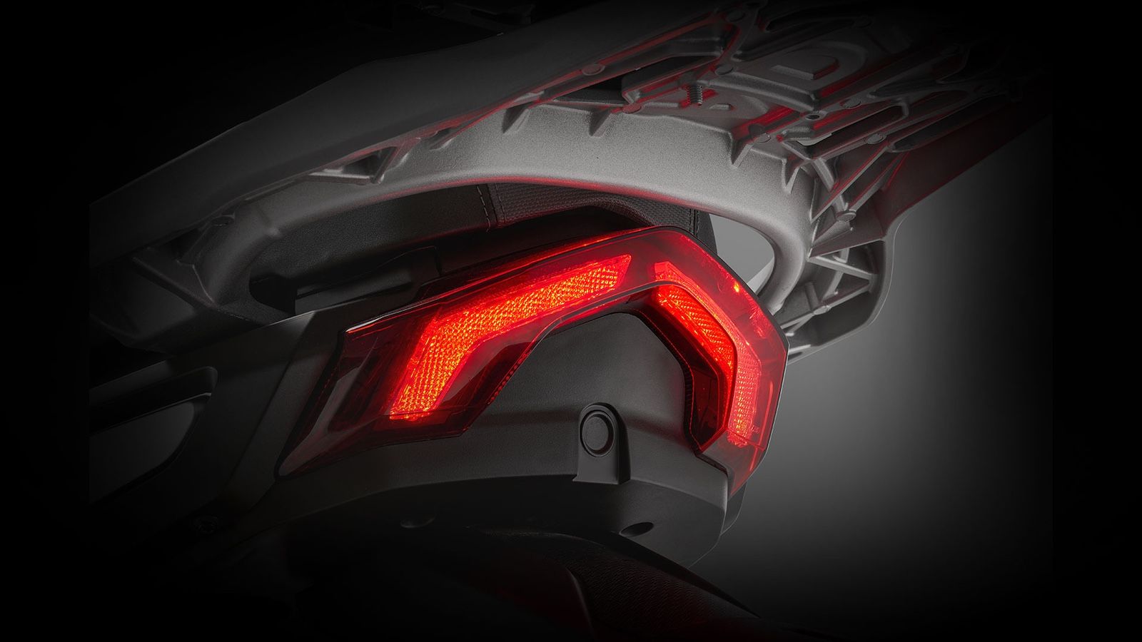 QJMOTOR ATR 125: Το ταχύτερο 125άρι με υβριδική τεχνολογία 