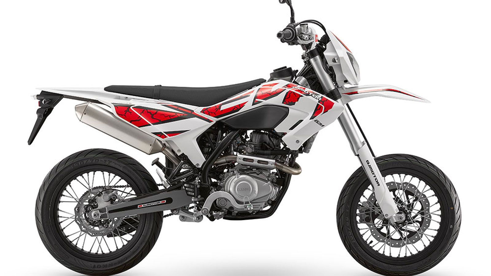 Τα περιφερειακά του COV 125 αποκαλύπτουν τον προσανατολισμό του: μπροστά υπάρχει ανεστραμμένο πιρούνι (upside-down) με διαδρομή 225 mm, ενώ πίσω χρησι