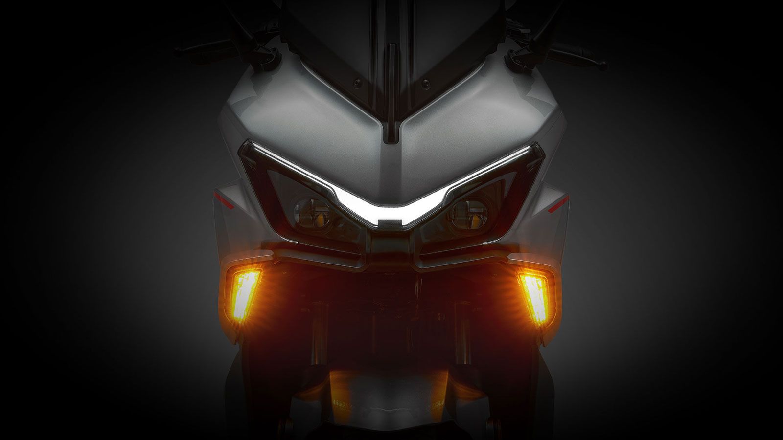 Το FORT 350 EVO είναι το νέο μεγάλο scooter που ανεβάζει τον πήχη στην κατηγορία των GT μοντέλων, με τιμή 4.895 ευρώ.