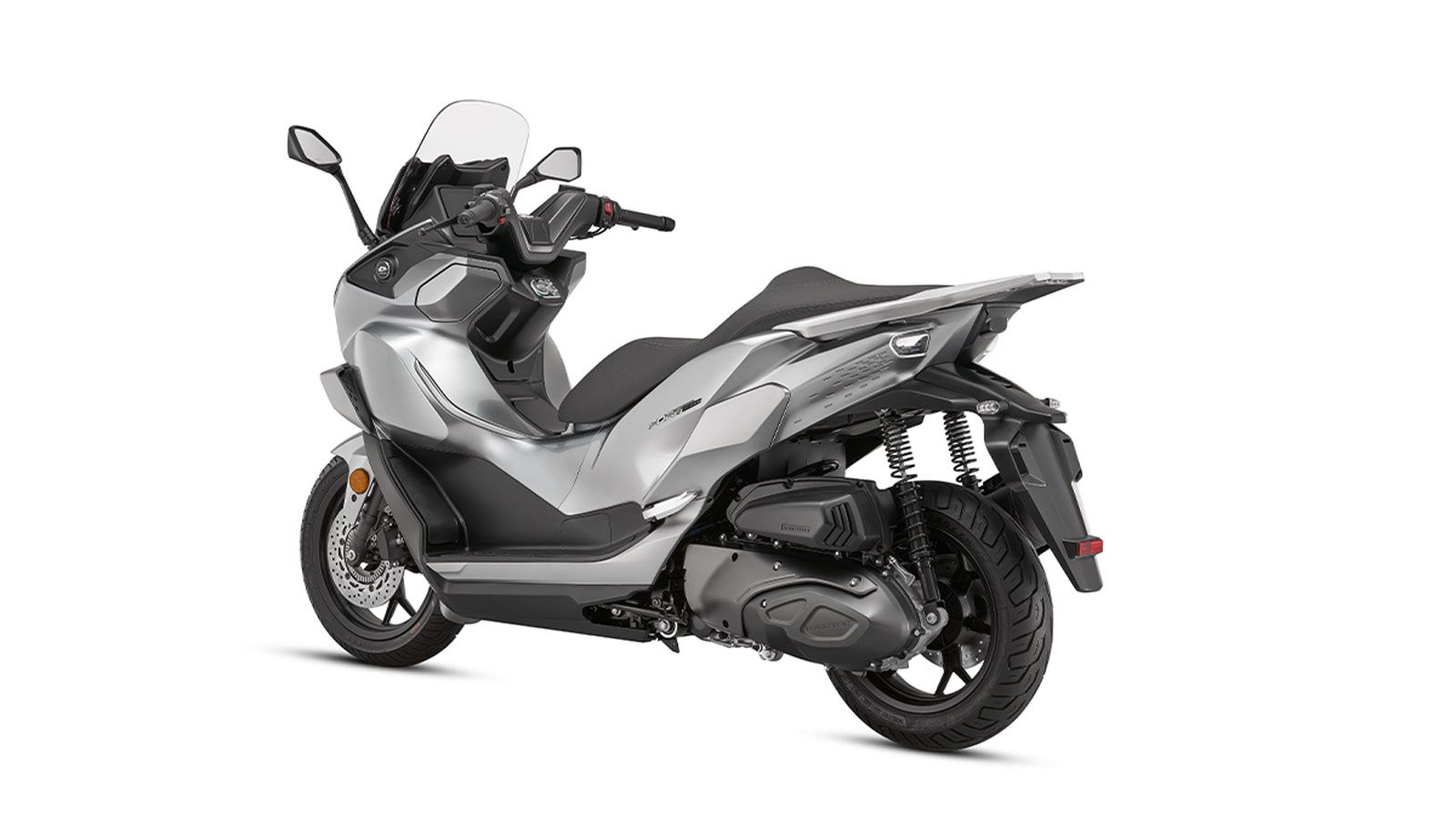  Το Traction Control εγγυάται ασφάλεια και σταθερότητα σε κάθε συνθήκη με δυνατότητα απενεργοποίησης για πιο ελεύθερη οδήγηση.
