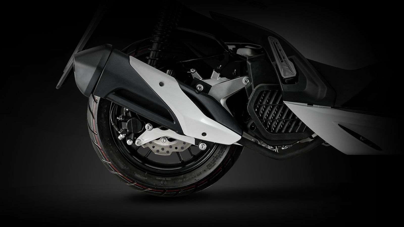 QJMOTOR : MTX 125 ABS / TCS Top Box