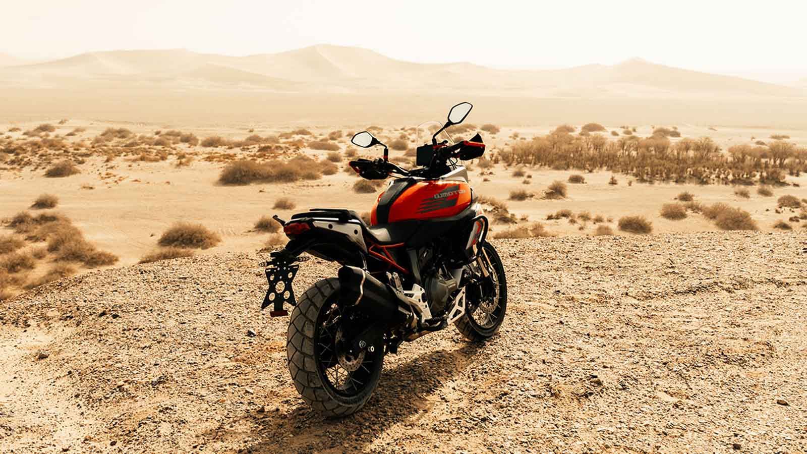 Το traction control επίσης απενεργοποιείται, προσφέροντας μεγαλύτερη ελευθερία κίνησης σε off-road διαδρομές.