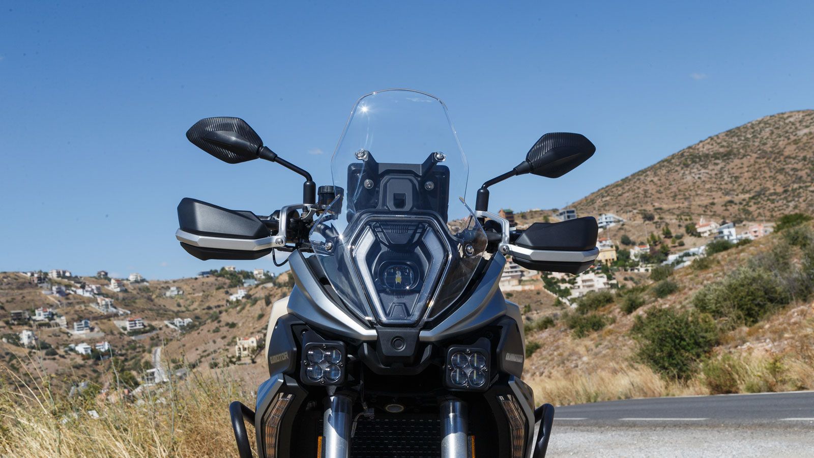 Μπροστινή όψη.