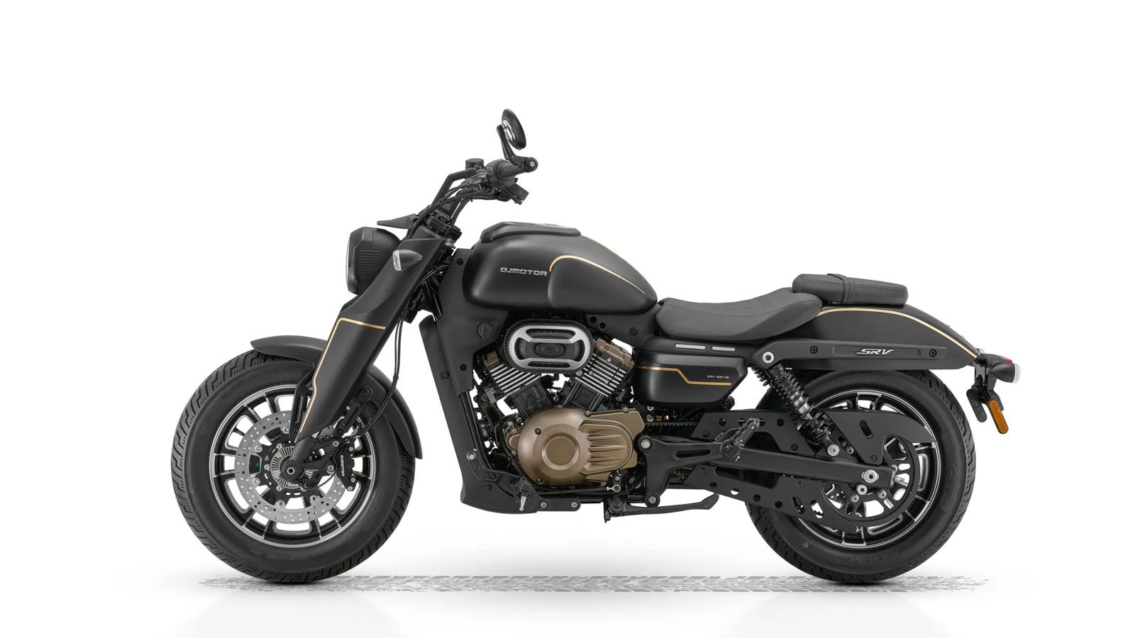 Το χαμηλό ύψος σέλας και το περιορισμένο βάρος καθιστούν τη SRV 400VS ιδιαίτερα φιλική για νέους ή λιγότερο έμπειρους αναβάτες, χωρίς να χάνει την εντ