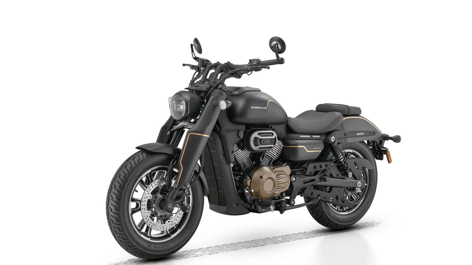  Ο πλήρως LED φωτισμός προσφέρει άριστη ορατότητα, με στρογγυλό εμπρός φανάρι που παραπέμπει στις κλασικές custom μοτοσυκλέτες, συνδυάζοντας παράδοση 