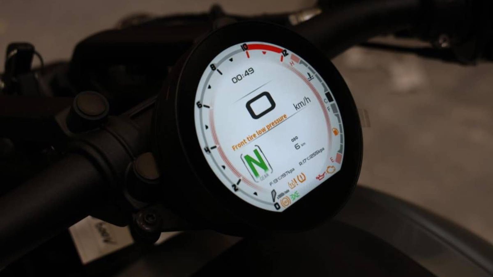 QJMOTOR SRV600V: Με κινητήρα V4 ευχόμαστε να το δούμε στην Ευρώπη