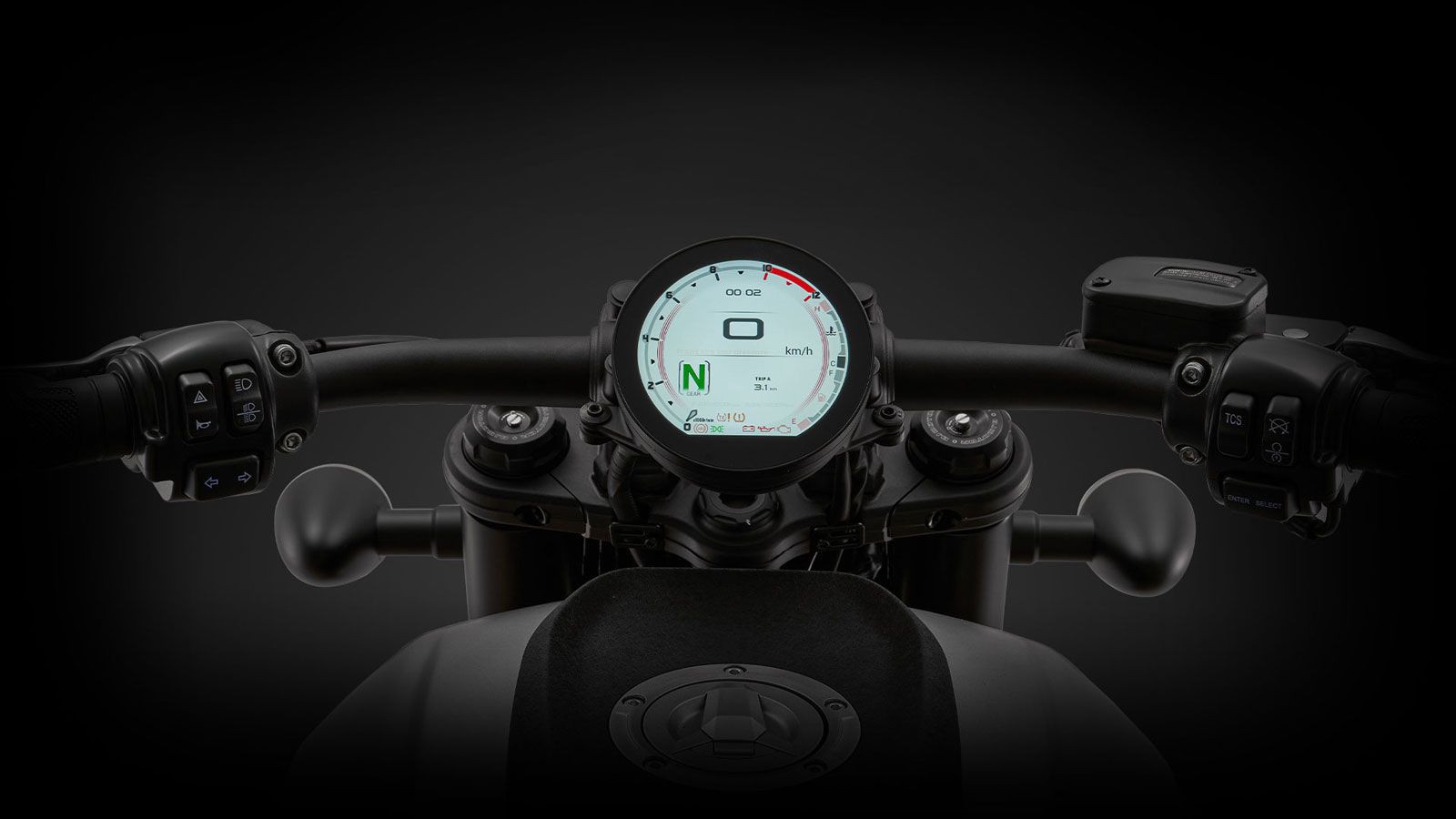 Η SRV 600V εξοπλίζεται με στρογγυλή TFT οθόνη, που συνδυάζει κλασική εμφάνιση με σύγχρονη λειτουργικότητα. 