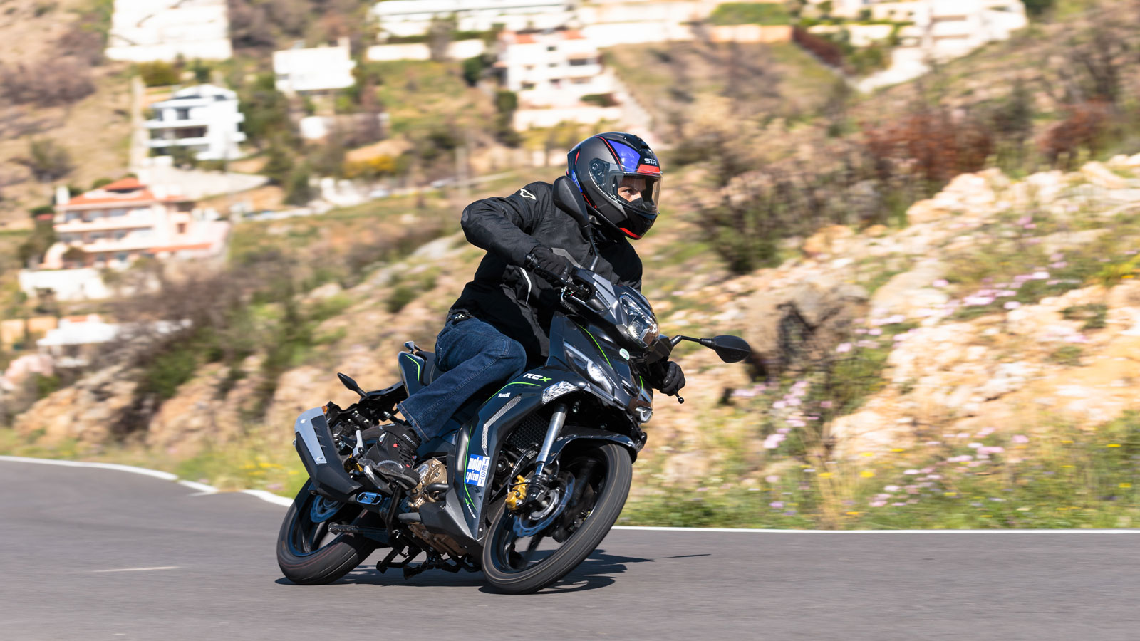 Benelli RCX 185: Το μόνο παπί με Upside-Down πιρούνι, γιατί έχει σημασία;