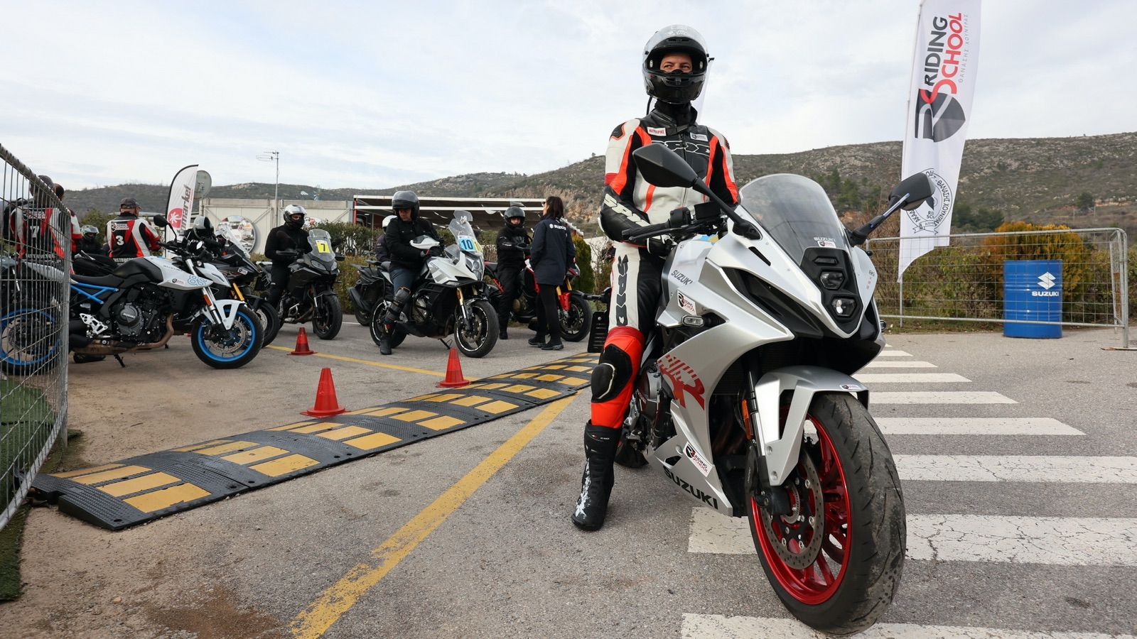 Suzuki και Χούντρας πάνε την οδηγική ασφάλεια ένα βήμα πιο μπροστά