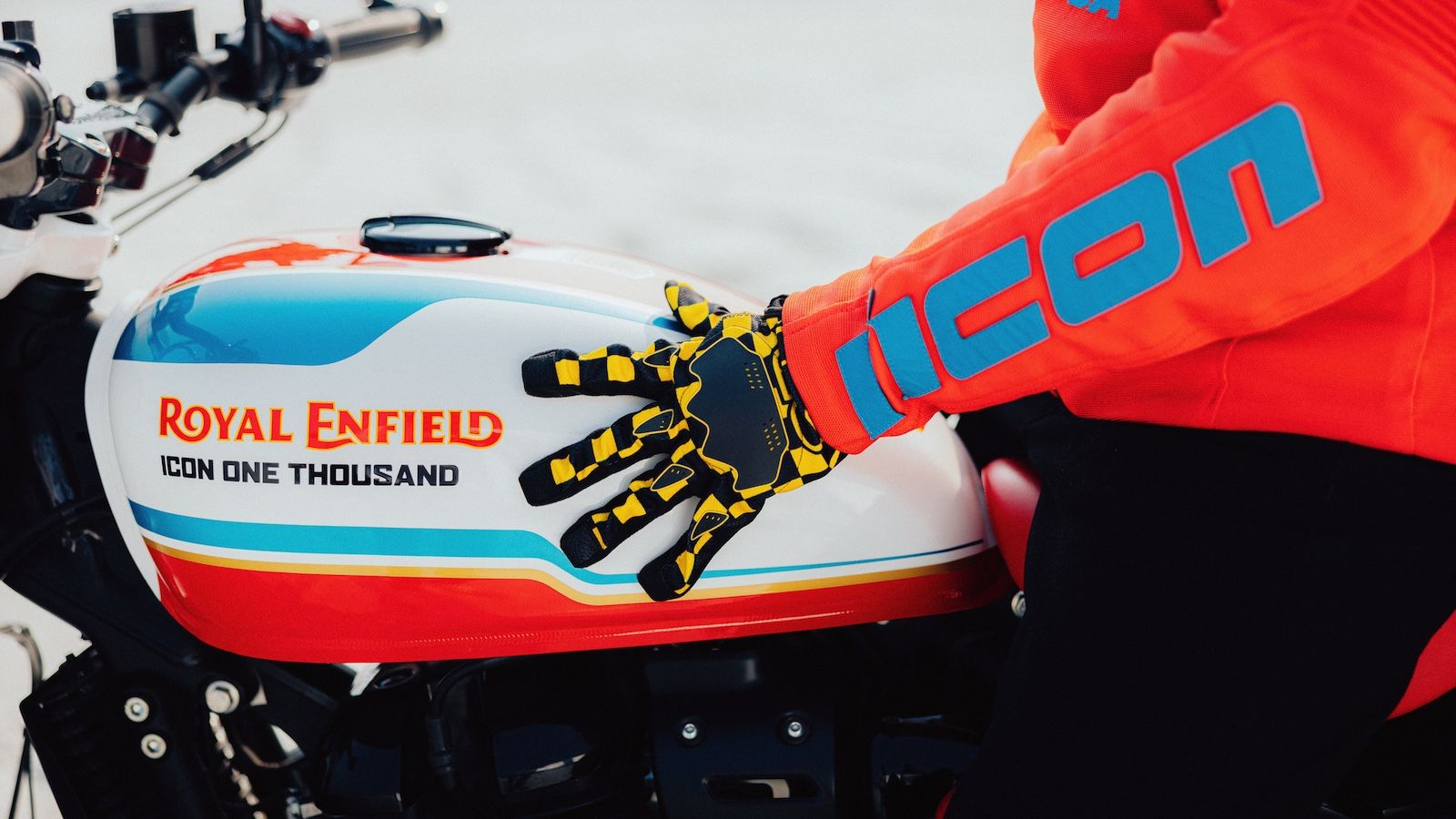 Μας βάζει στην πρίζα η νέα Royal Enfield Shotgun 650 από την ICON Motorsports