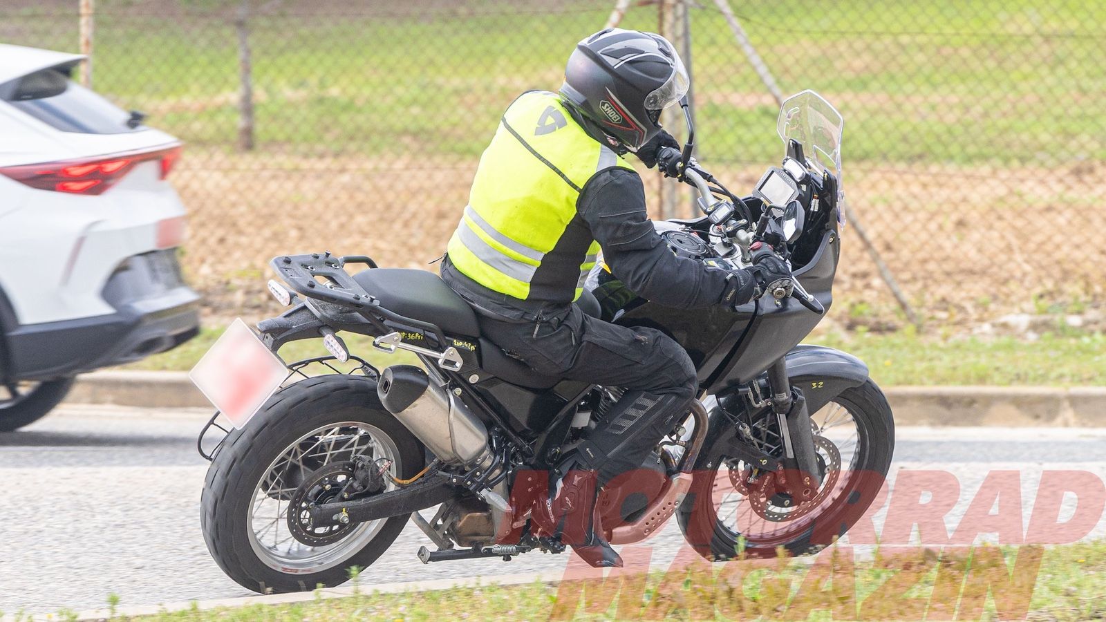 Σχεδόν έτοιμη η Royal Enfield «Himalayan 750»