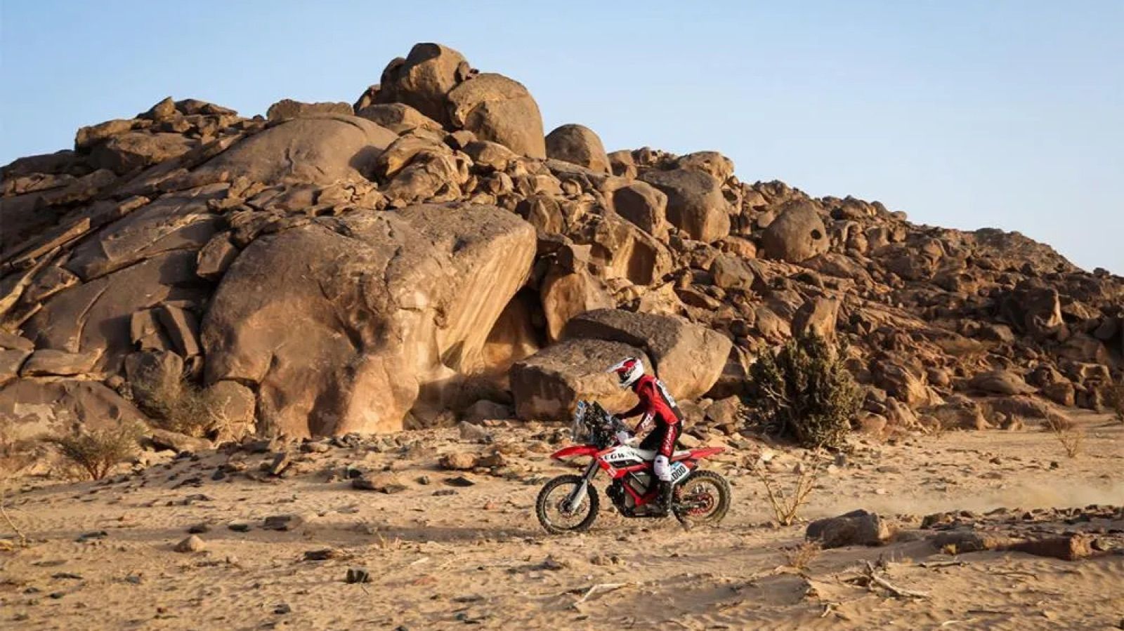 Segway X1000: Αθόρυβη αποκάλυψη ηλεκτρικής μοτοσυκλέτας με ταυτόχρονη συμμετοχή στο Dakar 