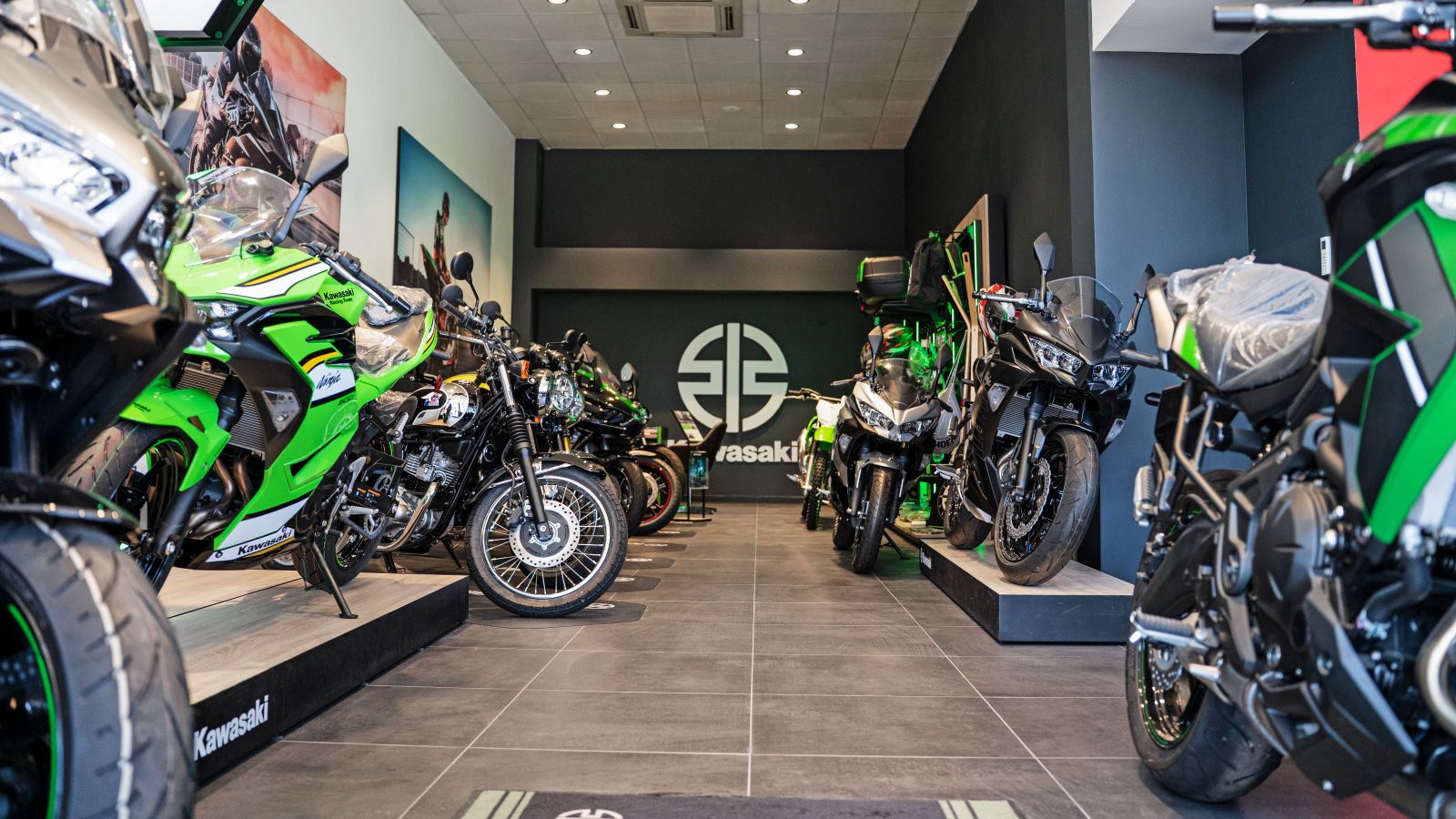 Εγκαίνια για την κάθετη μονάδα SP Motors, στην Αγία Παρασκευή