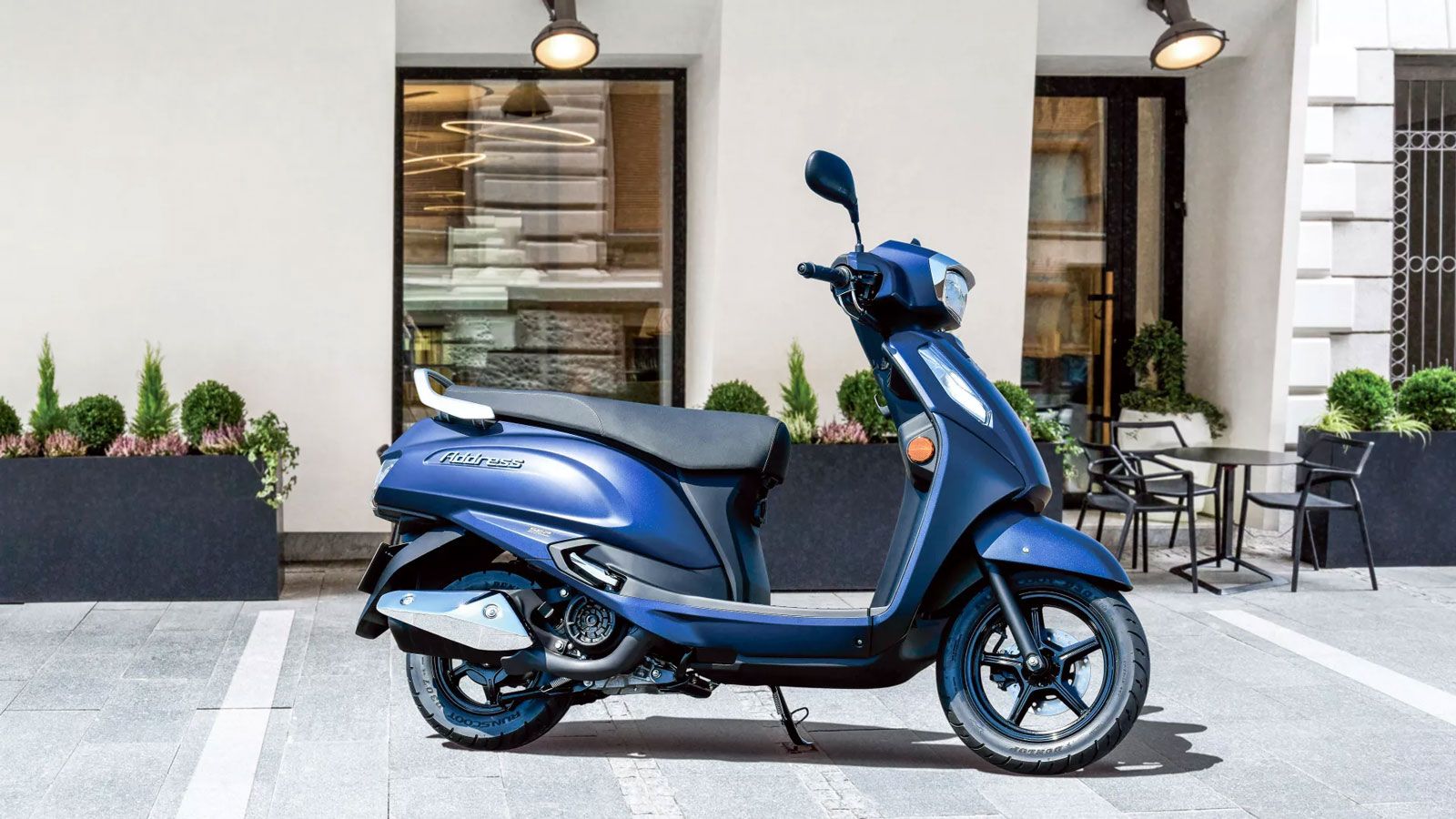 Η Suzuki παρουσίασε το νέο Address 125 για το 2026, ένα scooter που συνεχίζει την παράδοση της οικονομίας και της ευχρηστίας, με αναβαθμίσεις στον κιν