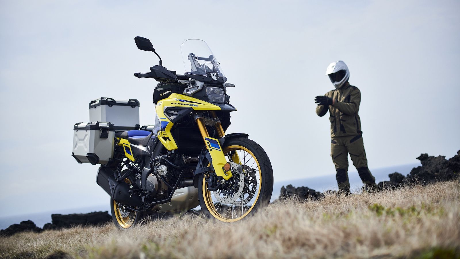 Νέα έκδοση Suzuki V-STROM 1050 DE World Tourer με δώρα αξίας 3.000 ευρώ