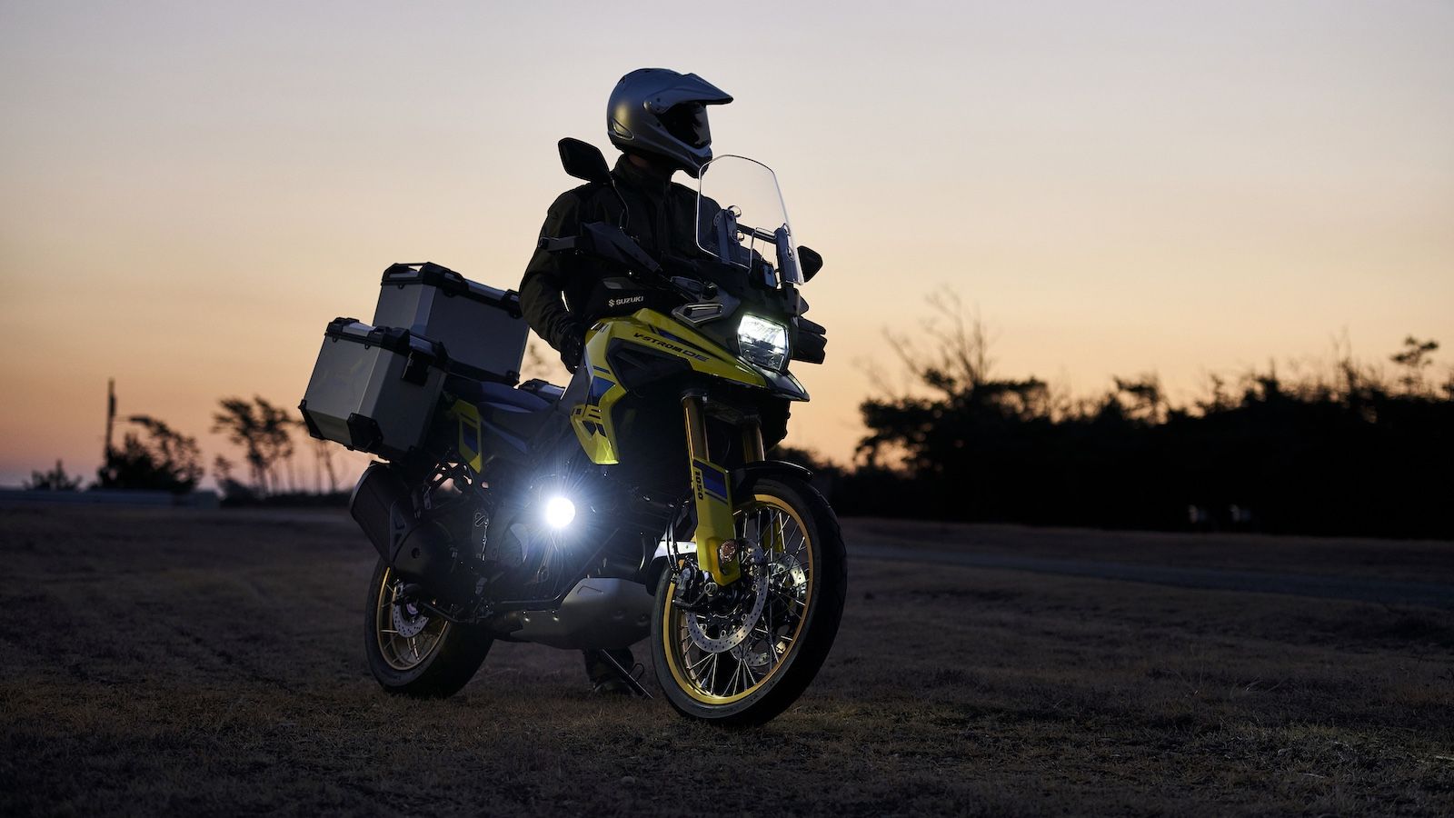 Νέα έκδοση Suzuki V-STROM 1050 DE World Tourer με δώρα αξίας 3.000 ευρώ