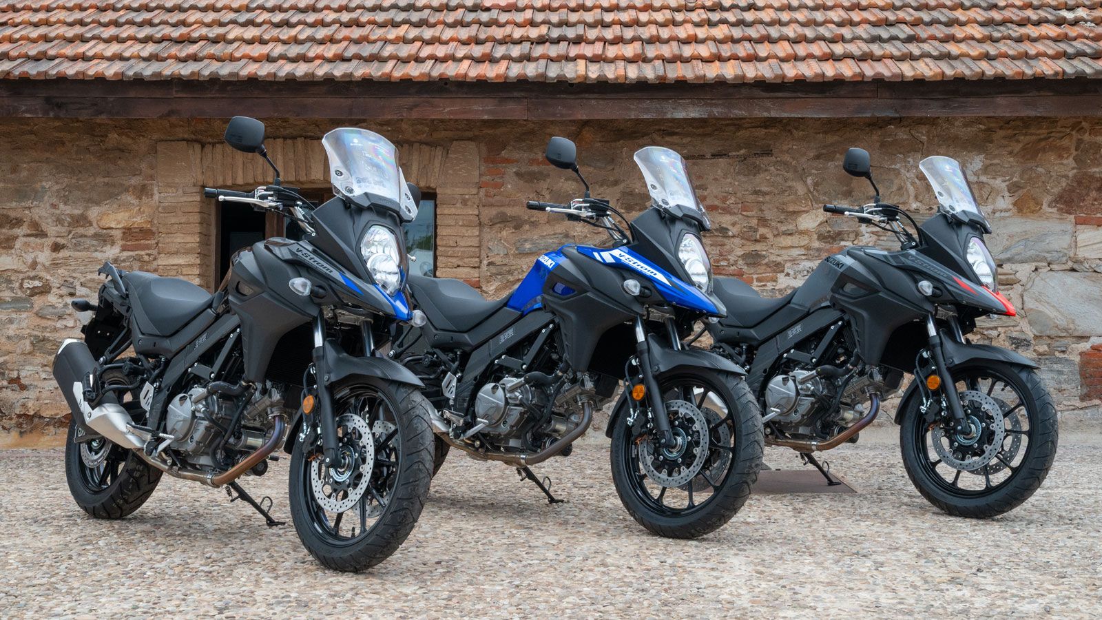 Η φημισμένη Suzuki V-Strom 650 παραμένει πιστή στη φήμη της ως μια από τις πιο ολοκληρωμένες και αξιόπιστες μοτοσυκλέτες της κατηγορίας της.