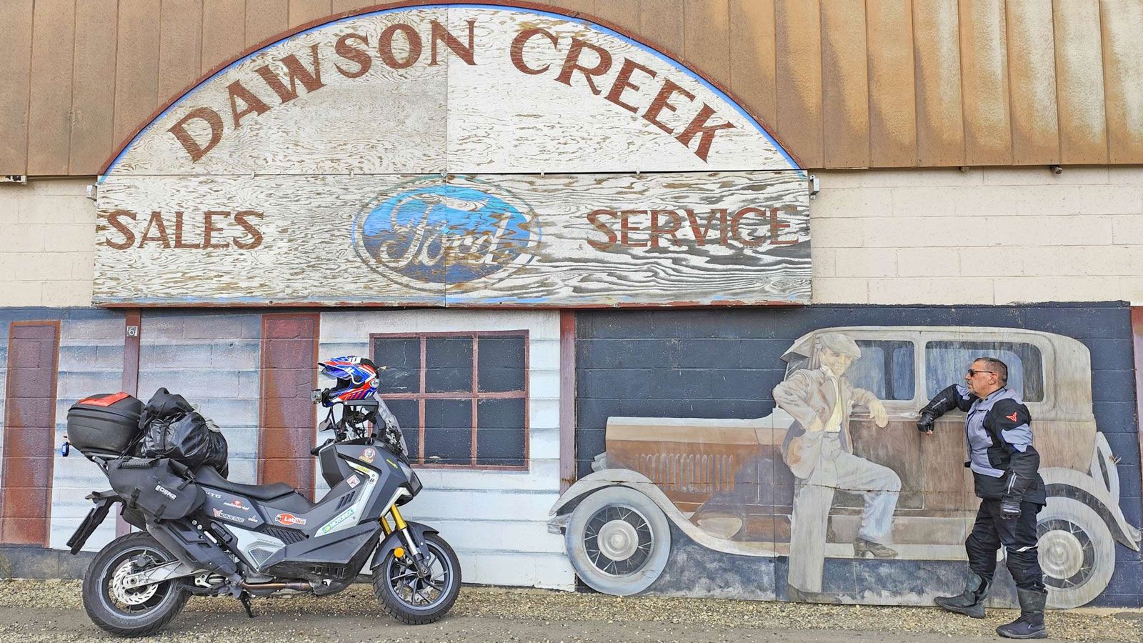 Η άφιξη στο Dawson Creek σηματοδοτεί κάτι πολύ περισσότερο από το τέλος μιας ευθείας.