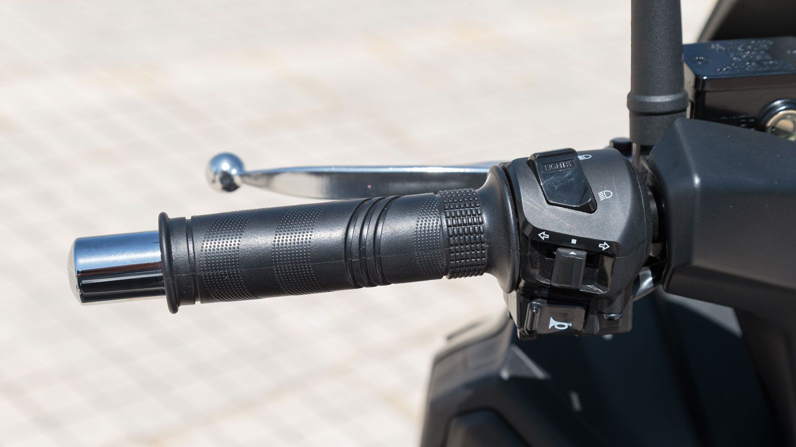 Αριστερός διακόπτης.