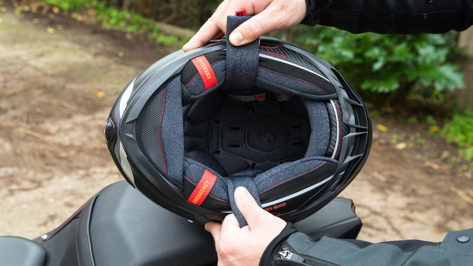 Test Scorpion EXO-GT SP Air: «Φουσκώνει» την ασφάλεια... με σύστημα Air-Fit