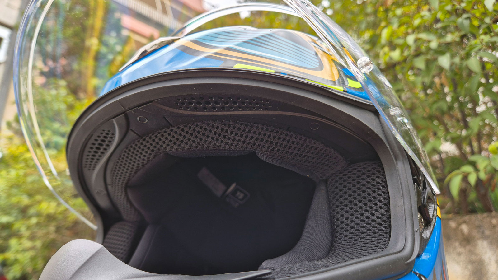 Παρουσίαση Scorpion-Exo JNR Air: Παιδικό κράνος με σύστημα ασφαλείας Air-fit