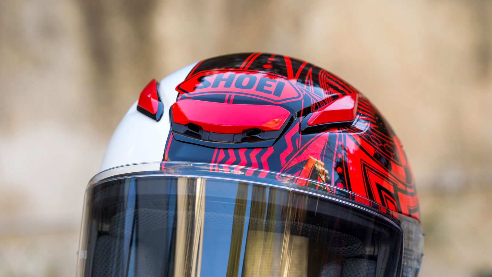 Test Shoei NXR2: Ένα σπορ & ελαφρύ κράνος ιδανικό για καθημερινή χρήση (Βίντεο)