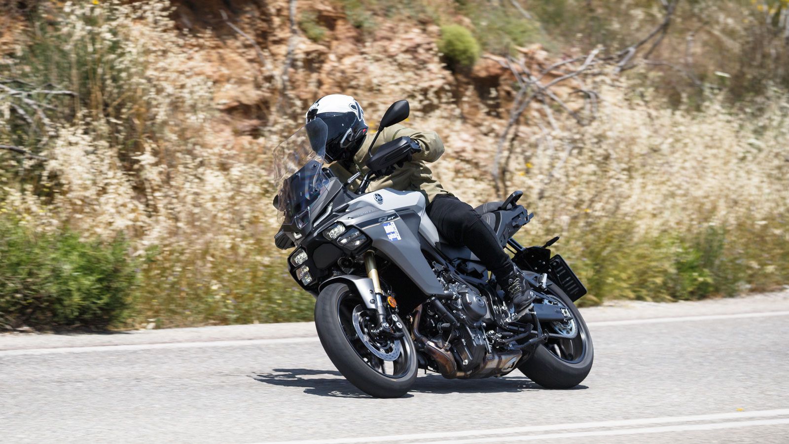 Ήρθε λοιπόν στα χέρια μας και η 4η γενιά της πιο εμπορικής μοτοσυκλέτας της προηγούμενης διετίας, η οποία συνεχίζει σταθερά την ηγετική της πορεία και