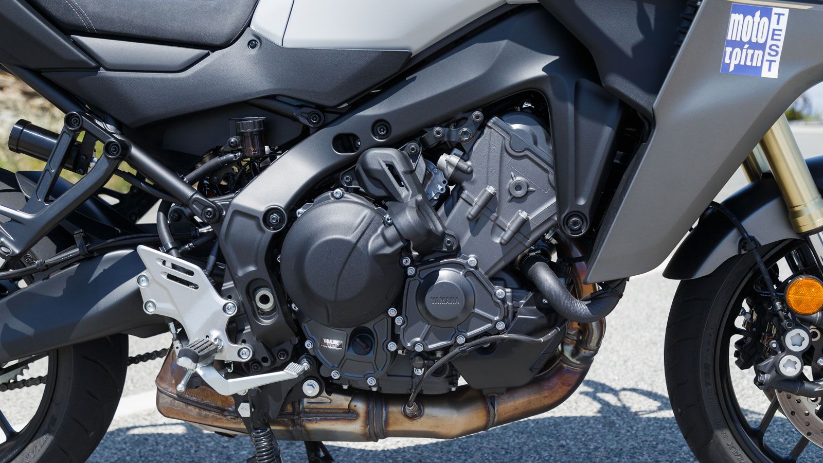 Η απόδοσή του παραμένει στα 119 άλογα στις 10.000σαλ με την μέγιστη ροπή να φτάνει τα 93Nm στις 7.000σαλ. Η ελαστική απόδοση του κινητήρα και η ελαστι